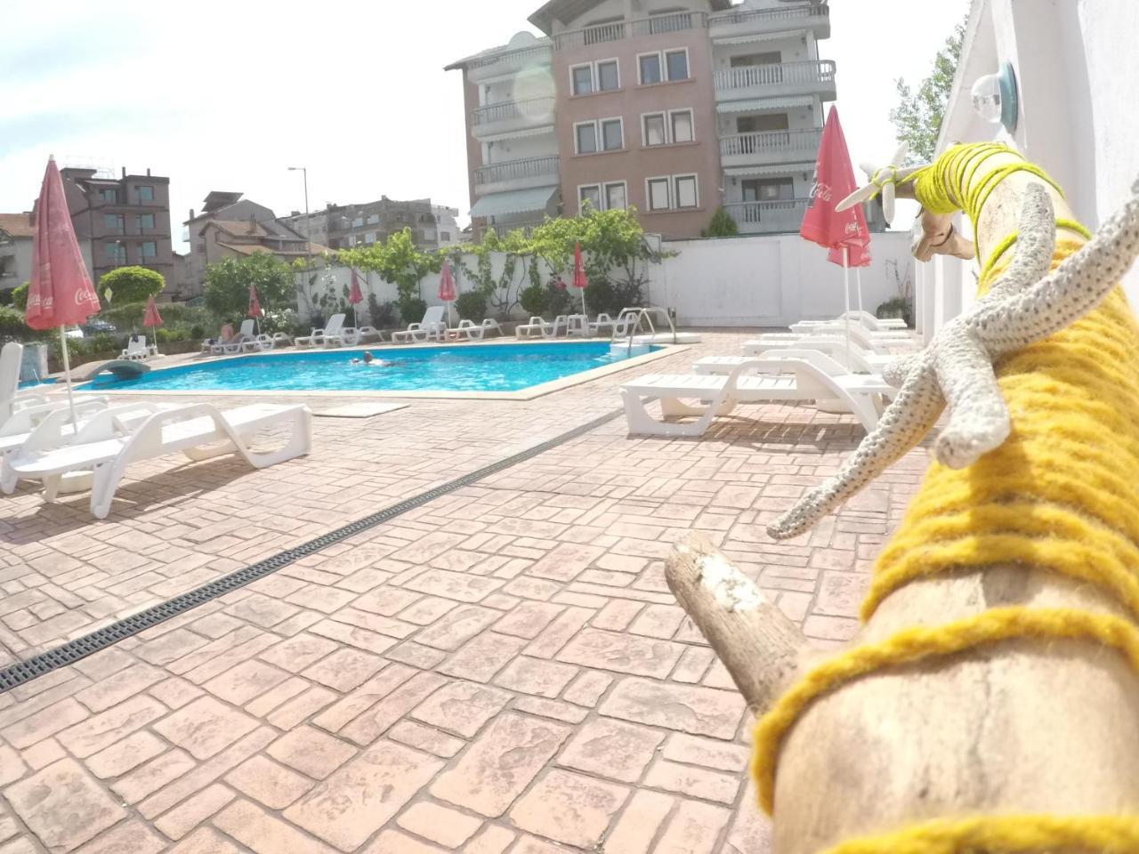 Alba Family Club Hotel Primorsko Exterior photo
